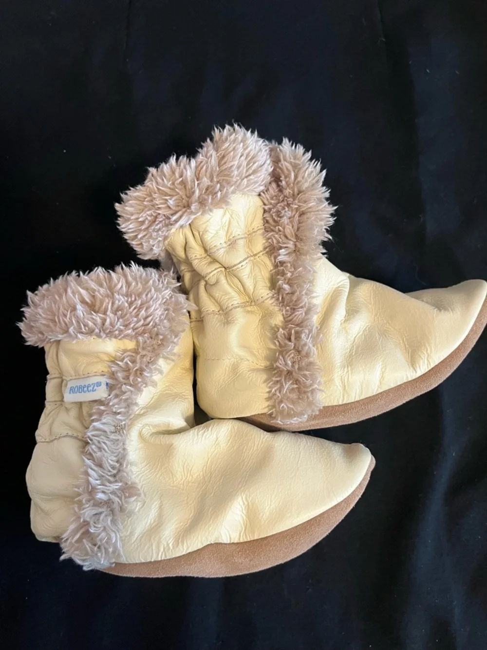Robeez Cream Leather Baby Booties with Tan Faux-Fur Cuff